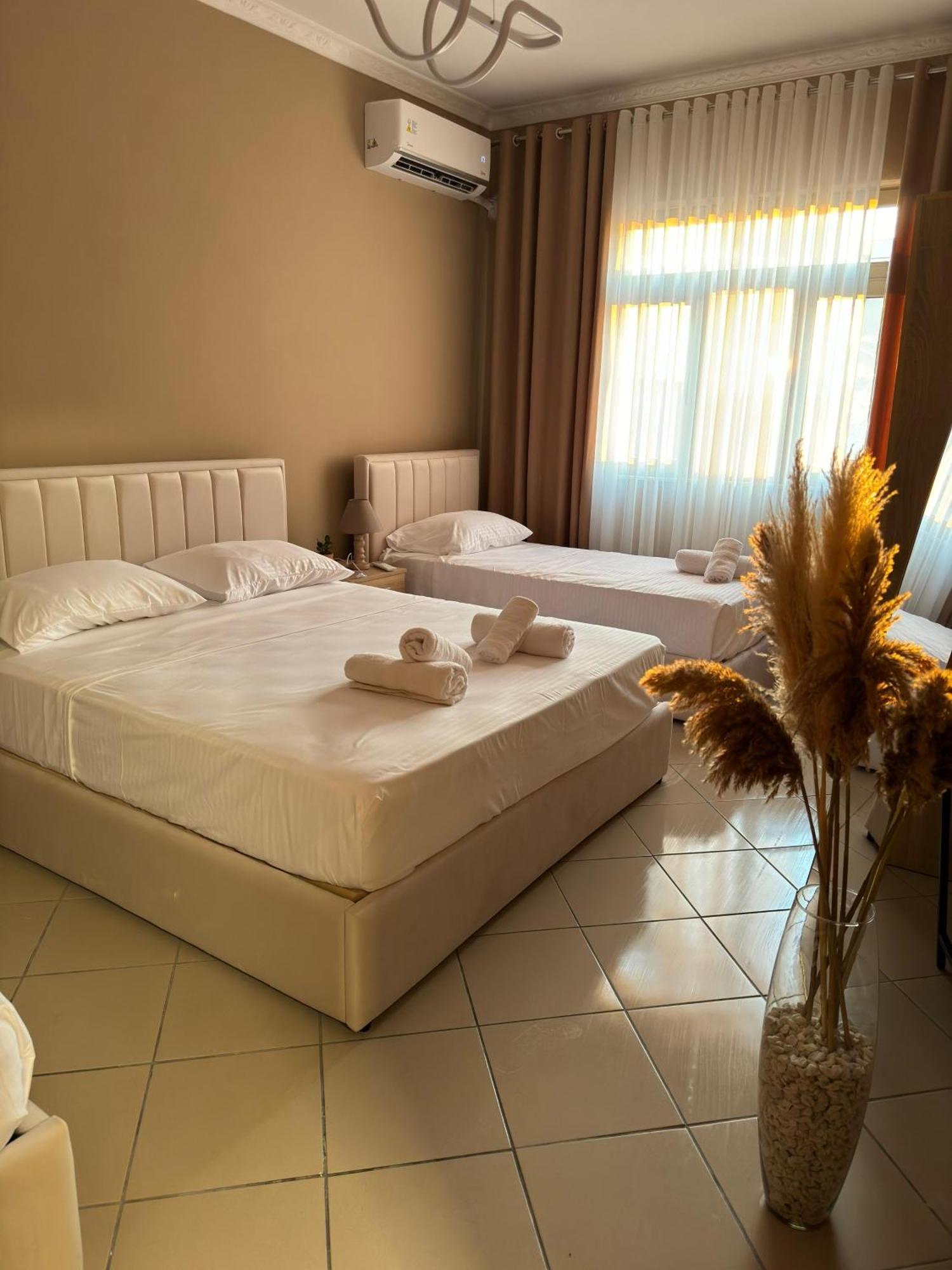 Erli Apartment Shkodër Esterno foto